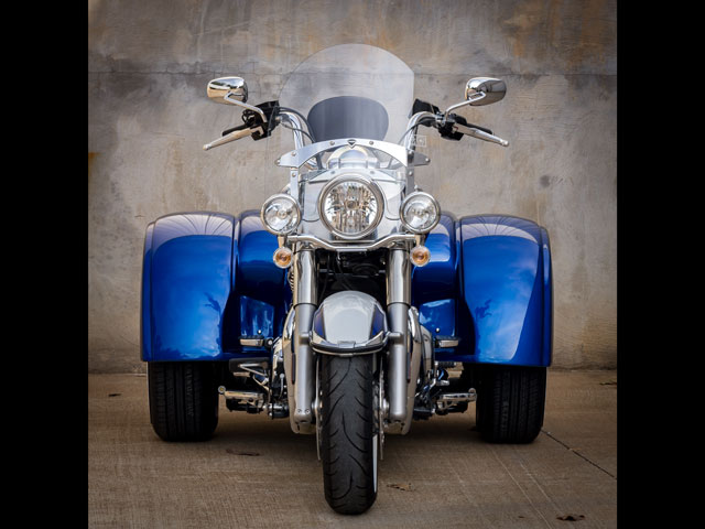 Photo of Triumph Thunderbird LT Trike with IRS