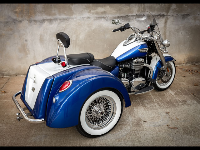 Photo of Triumph Thunderbird LT Trike with IRS