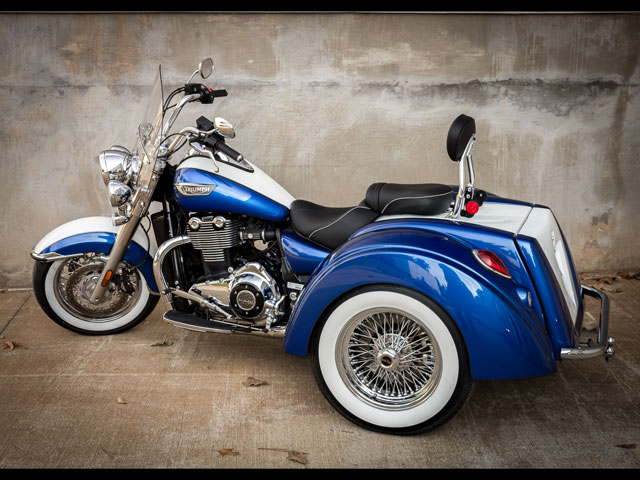 Photo of Triumph Thunderbird LT Trike with IRS