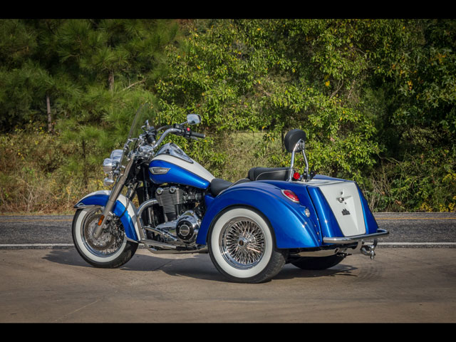 Photo of Triumph Thunderbird LT Trike with IRS
